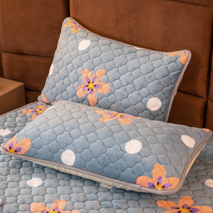 91家纺网 家纺一手货源 找家纺 美莱 2022年夹棉加厚牛奶绒床笠单件三件套直播爆款 星诚