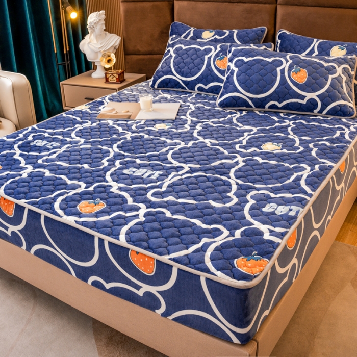 91家纺网 家纺一手货源 找家纺 美莱 2022年夹棉加厚牛奶绒床笠单件三件套直播爆款 幸运小熊