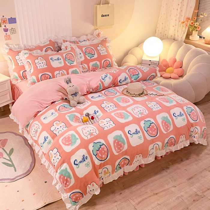 91家纺网 家纺一手货源 找家纺 绒兔兔 2022新款印花牛奶绒四件套提供买家秀草莓兔