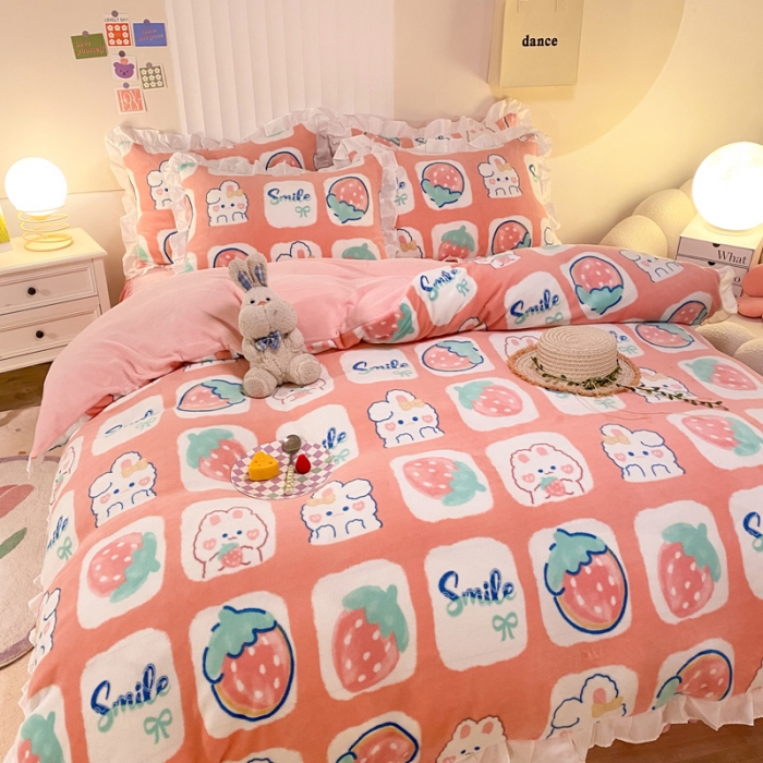 91家纺网 家纺一手货源 找家纺 绒兔兔 2022新款印花牛奶绒四件套提供买家秀草莓兔