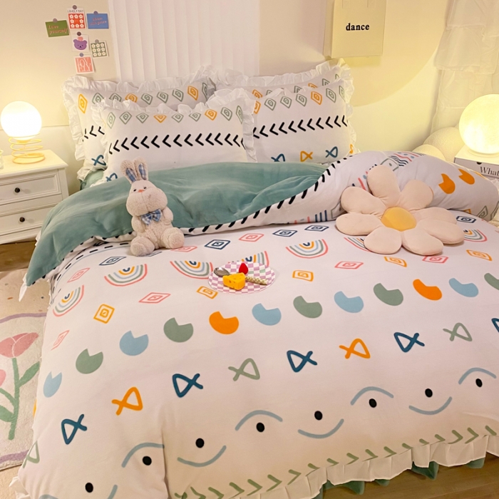 91家纺网 家纺一手货源 找家纺 绒兔兔 2022新款印花牛奶绒四件套提供买家秀几何空间