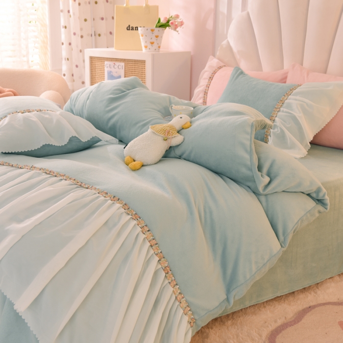 91家纺网 家纺一手货源 找家纺 （总）艾米家居 2022秋冬新款牛奶绒花边四件套爱莎系列