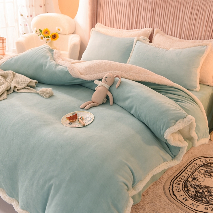 91家纺网 家纺一手货源 找家纺 艾米家居  2022秋冬新款羊羔绒拼牛奶绒系列 豆绿