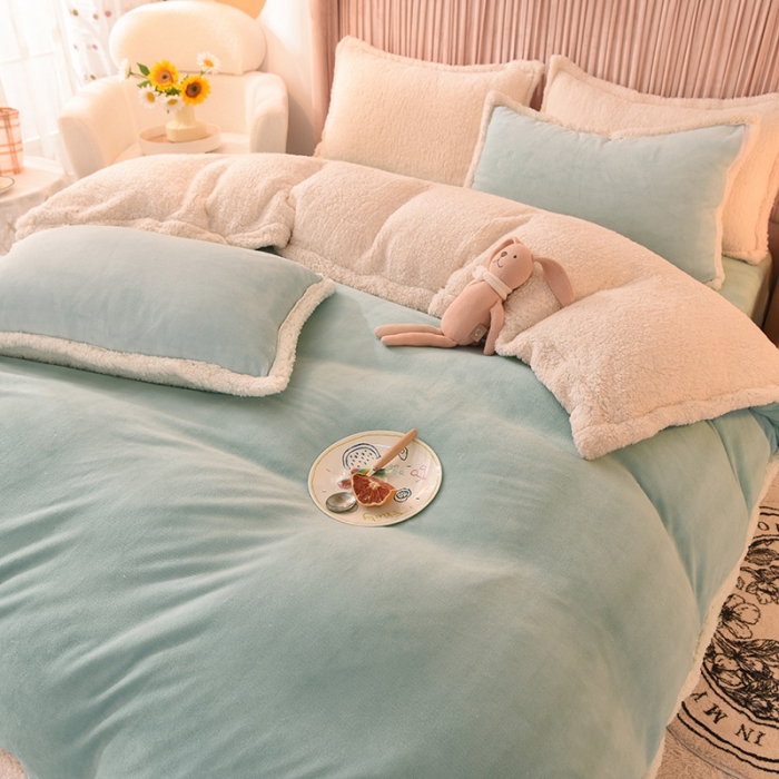 91家纺网 家纺一手货源 找家纺 艾米家居  2022秋冬新款羊羔绒拼牛奶绒系列 豆绿