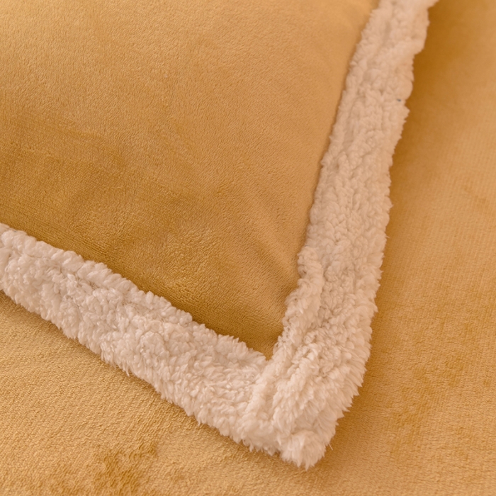 91家纺网 家纺一手货源 找家纺 艾米家居  2022秋冬新款羊羔绒拼牛奶绒系列 黄