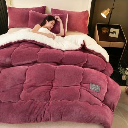 91家纺网 家纺一手货源 找家纺 吾秀 2022新款加厚保暖兔兔绒冬被 豆沙