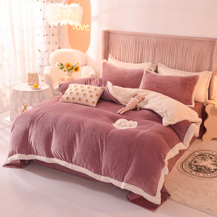 91家纺网 家纺一手货源 找家纺 艾米家居  2022秋冬新款羊羔绒拼牛奶绒系列 梅紫色