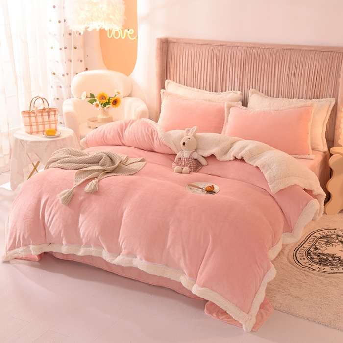 91家纺网 家纺一手货源 找家纺 艾米家居  2022秋冬新款羊羔绒拼牛奶绒系列 玉色