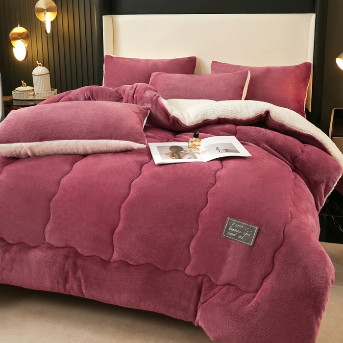 91家纺网 家纺一手货源 找家纺 （总）吾秀 2022  兔兔绒冬被 牛奶绒冬被子羊羔绒冬被