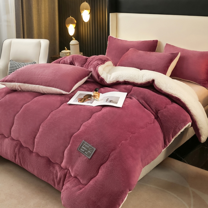 91家纺网 家纺一手货源 找家纺 吾秀 2022新款加厚保暖兔兔绒冬被 豆沙