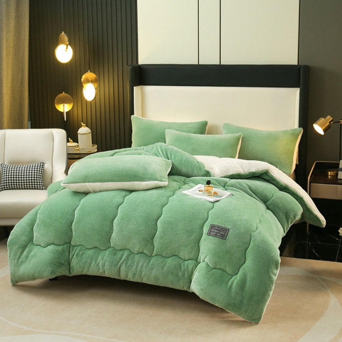91家纺网 家纺一手货源 找家纺 吾秀 2022新款加厚保暖兔兔绒冬被 浅绿