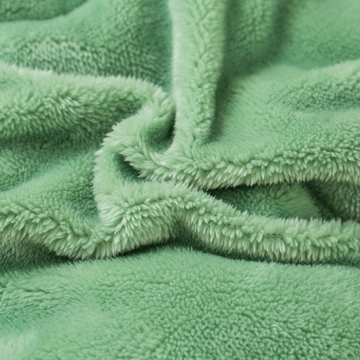 91家纺网 家纺一手货源 找家纺 吾秀 2022新款加厚保暖兔兔绒冬被 浅绿