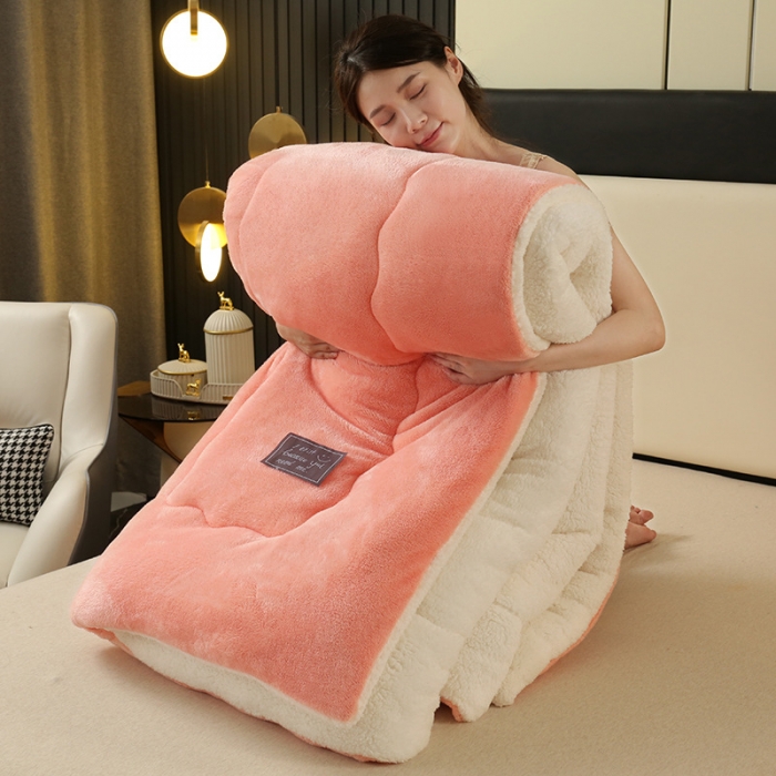 91家纺网 家纺一手货源 找家纺 吾秀 2022新款加厚保暖兔兔绒冬被 桃粉