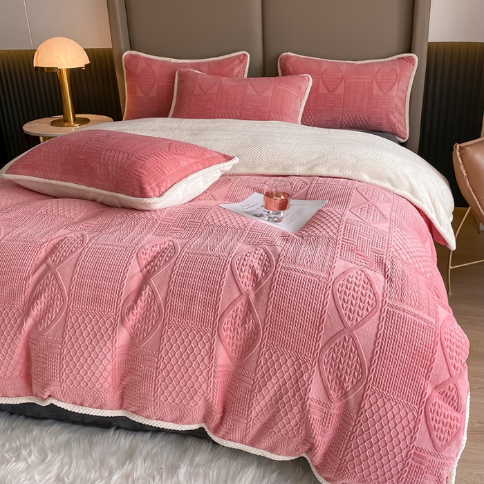 91家纺网 家纺一手货源 找家纺 （总）吾诺 2022 雕花绒二合一冬被 可拆洗牛奶绒冬被