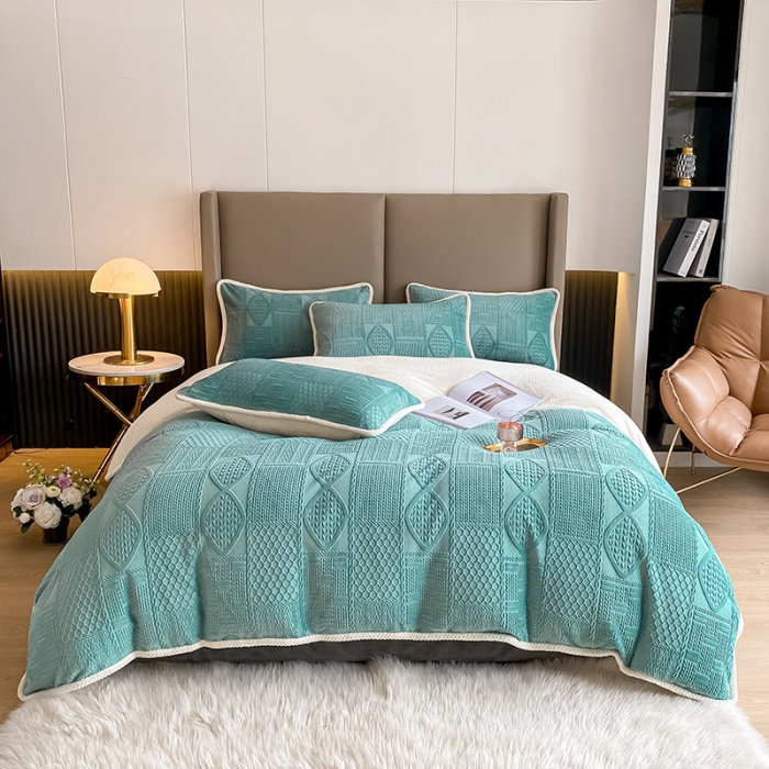 91家纺网 家纺一手货源 找家纺 吾诺 2022新款雕花绒二合一冬被 雕花湖兰