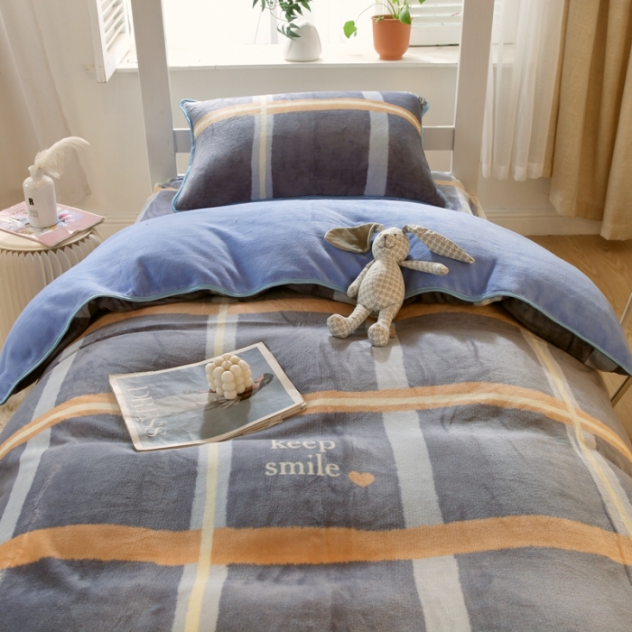 91家纺网 家纺一手货源 找家纺 金鑫汇 2022新款牛奶绒学生上下铺三件套 初遇