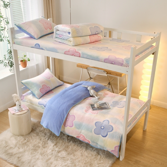 91家纺网 家纺一手货源 找家纺 金鑫汇 2022新款牛奶绒学生上下铺三件套 油菜五叶花朵