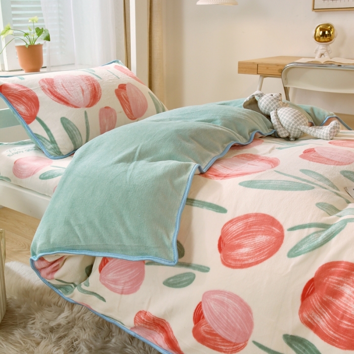 91家纺网 家纺一手货源 找家纺 金鑫汇 2022新款牛奶绒学生上下铺三件套 郁金香-粉