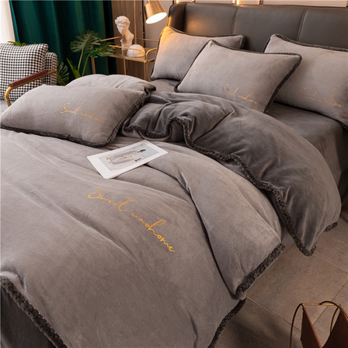 91家纺网 家纺一手货源 找家纺 吾诺 2022新款双拼色二合一冬被 双拼浅灰风格二