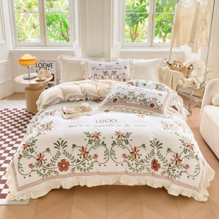 91家纺网 家纺一手货源 找家纺 （总）懒猫 2022新款大版牛奶绒花边款四件套