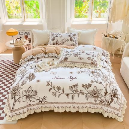 91家纺网 家纺一手货源 找家纺 懒猫 2022新款大版牛奶绒花边款四件套 晚秋