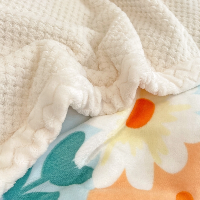 91家纺网 家纺一手货源 找家纺 慕尚 2022爆款牛奶绒贝贝绒夹棉3层加厚毛毯 加厚毯-布兰卡