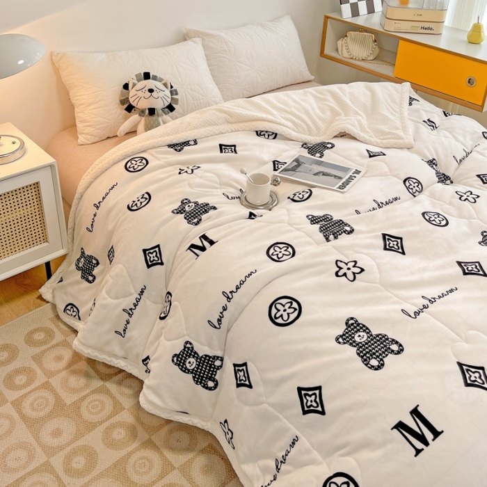 91家纺网 家纺一手货源 找家纺 慕尚 2022爆款牛奶绒贝贝绒夹棉3层加厚毛毯 加厚毯-潮熊