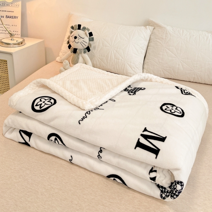 91家纺网 家纺一手货源 找家纺 慕尚 2022爆款牛奶绒贝贝绒夹棉3层加厚毛毯 加厚毯-潮熊