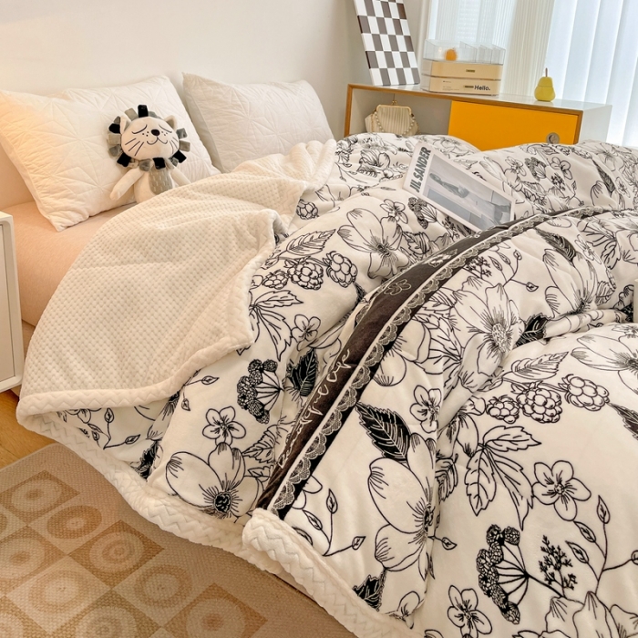 91家纺网 家纺一手货源 找家纺 慕尚 2022爆款牛奶绒贝贝绒夹棉3层加厚毛毯 加厚毯-丽莎