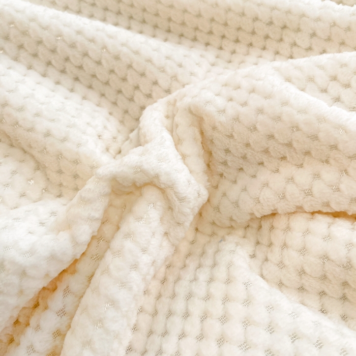 91家纺网 家纺一手货源 找家纺 慕尚 2022爆款牛奶绒贝贝绒夹棉3层加厚毛毯 加厚毯-丽莎