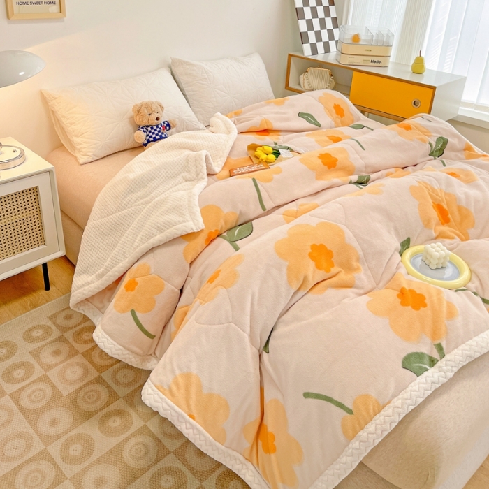 91家纺网 家纺一手货源 找家纺 慕尚 2022爆款牛奶绒贝贝绒夹棉3层加厚毛毯 加厚毯-小黄花