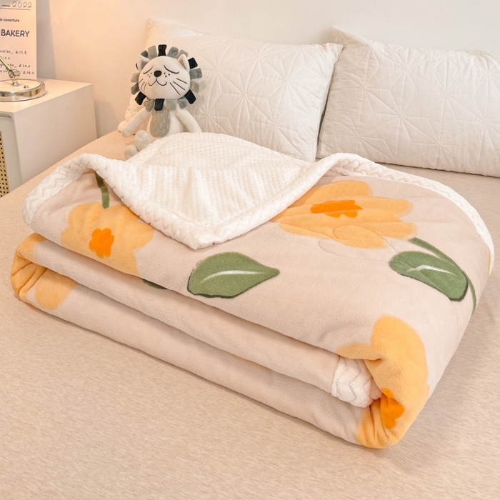 91家纺网 家纺一手货源 找家纺 慕尚 2022爆款牛奶绒贝贝绒夹棉3层加厚毛毯 加厚毯-小黄花