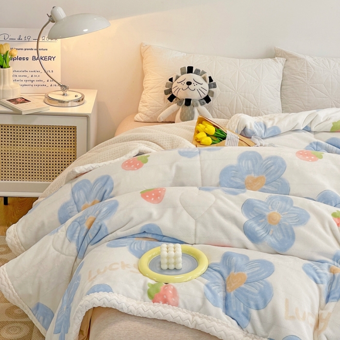 91家纺网 家纺一手货源 找家纺 慕尚 2022爆款牛奶绒贝贝绒夹棉3层加厚毛毯 加厚毯-幸运花绒