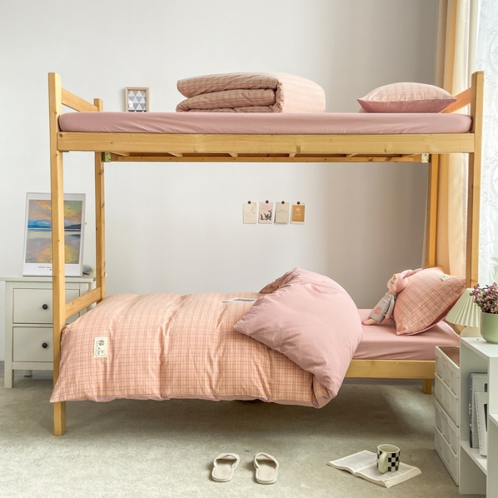 91家纺网 家纺一手货源 找家纺 2023新款AB版学生全棉三件套 米兰桔+脏粉