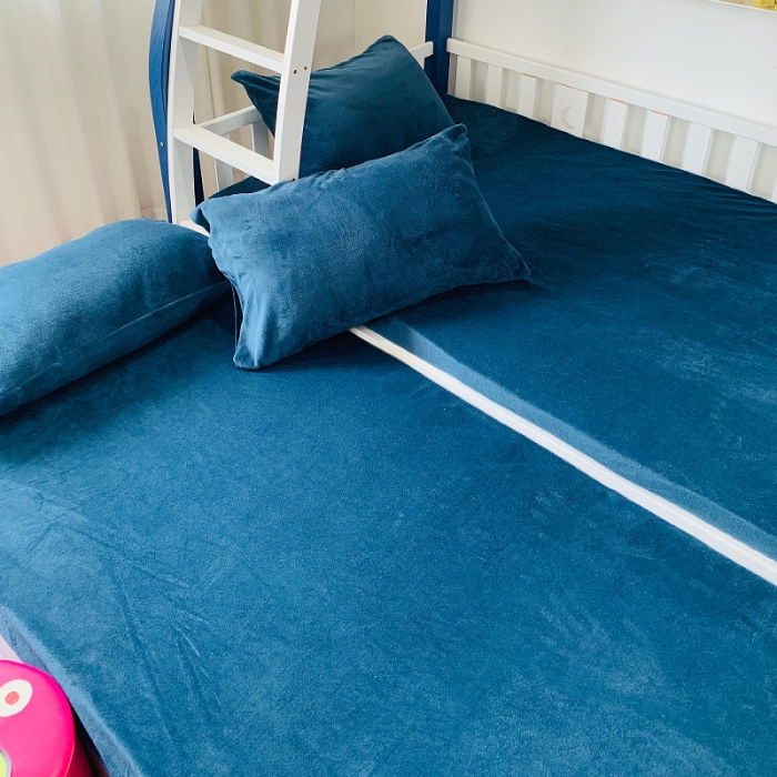 91家纺网 家纺一手货源 找家纺 小虾米 2022新款加厚牛奶绒单品床笠单件套三件套 宝蓝