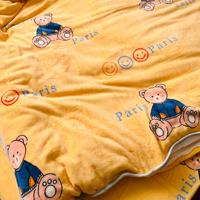 91家纺网 家纺一手货源 找家纺 小虾米 2022新款加厚牛奶绒被套单件套三件套 巴黎熊