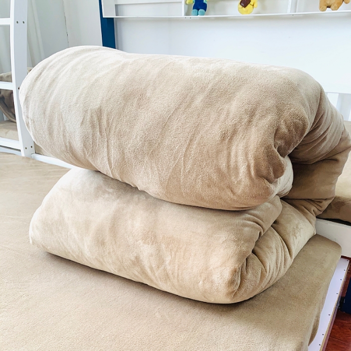 91家纺网 家纺一手货源 找家纺 小虾米 2022新款加厚牛奶绒被套单件套三件套 咖啡色