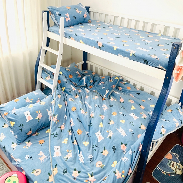 91家纺网 家纺一手货源 找家纺 小虾米 2022新款加厚牛奶绒被套单件套三件套 温馨小鹿