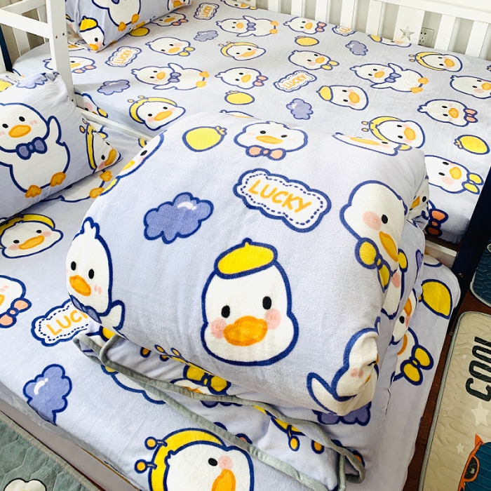 91家纺网 家纺一手货源 找家纺 小虾米 2022新款加厚牛奶绒被套单件套三件套 小黄鸭