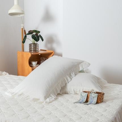 91家纺网 家纺一手货源 找家纺 （总）久典 2022新款A类色织全棉水洗棉花边枕套