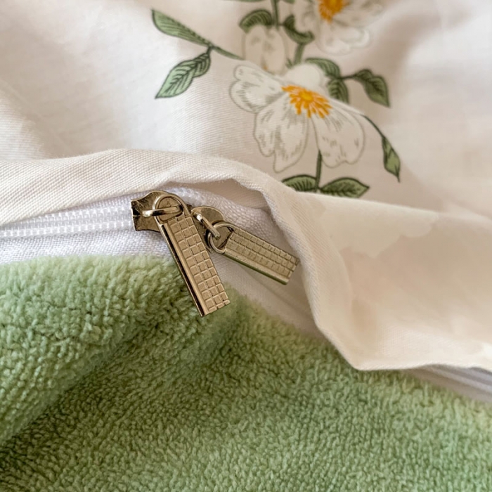 91家纺网 家纺一手货源 找家纺 梦家居 2022新款秋冬新品全棉加牛奶绒四件套 夏花绒