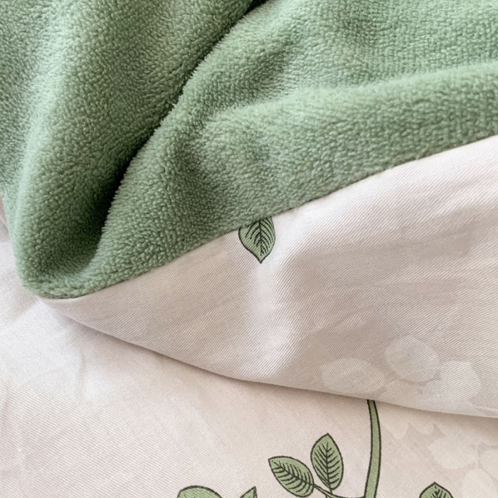 91家纺网 家纺一手货源 找家纺 梦家居 2022新款秋冬新品全棉加牛奶绒四件套 夏花绒