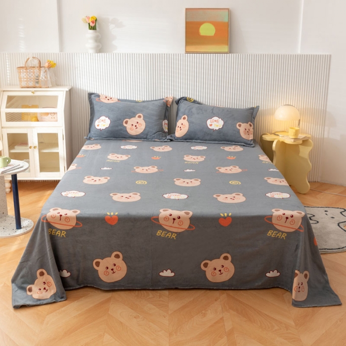 91家纺网 家纺一手货源 找家纺 梦家居 2022新款秋冬新款牛奶绒单床单 可爱小熊