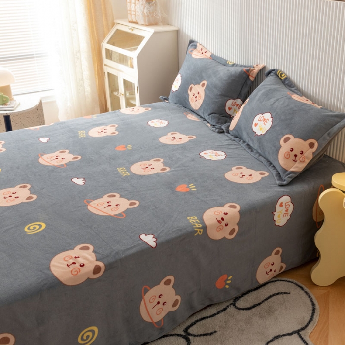 91家纺网 家纺一手货源 找家纺 梦家居 2022新款秋冬新款牛奶绒单床单 可爱小熊