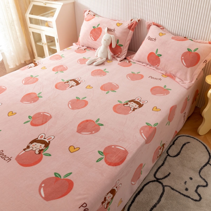 91家纺网 家纺一手货源 找家纺 梦家居 2022新款秋冬新款牛奶绒单床单 桃子女孩