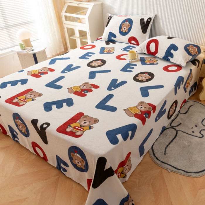 91家纺网 家纺一手货源 找家纺 梦家居 2022新款秋冬新款牛奶绒单床单 字母小熊