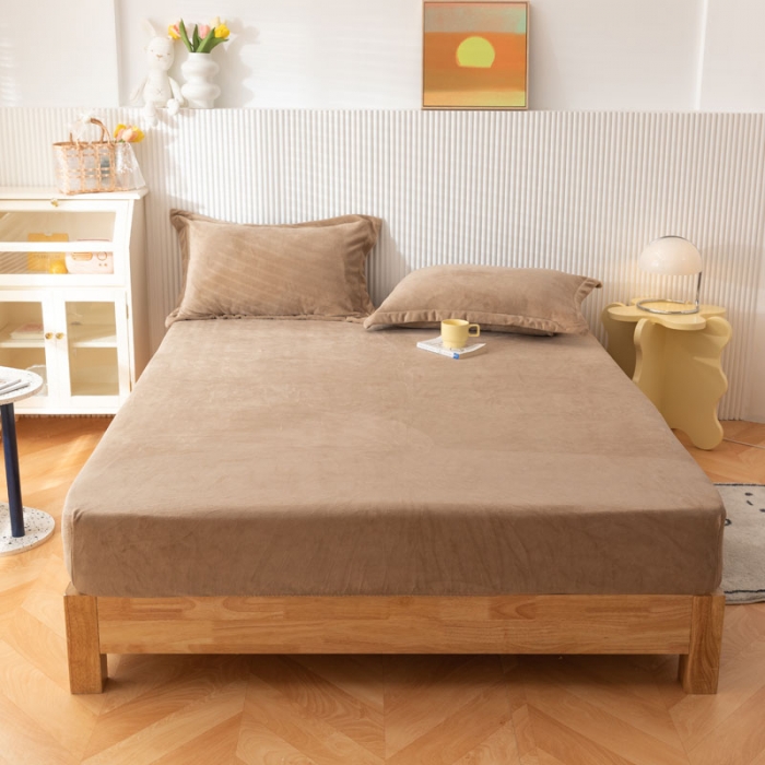 91家纺网 家纺一手货源 找家纺 梦家居 2022新款秋冬新款牛奶绒单床笠 浅咖色