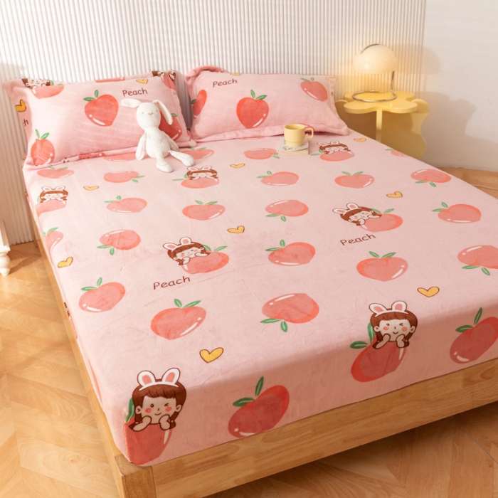 91家纺网 家纺一手货源 找家纺 梦家居 2022新款秋冬新款牛奶绒单床笠 桃子女孩