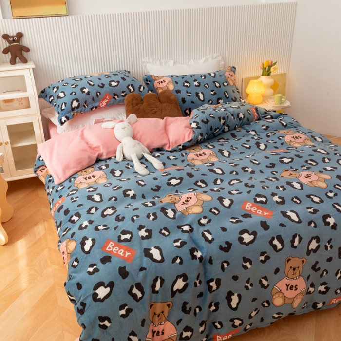 91家纺网 家纺一手货源 找家纺 梦家居 2022新款秋冬牛奶绒四件套 魅力熊