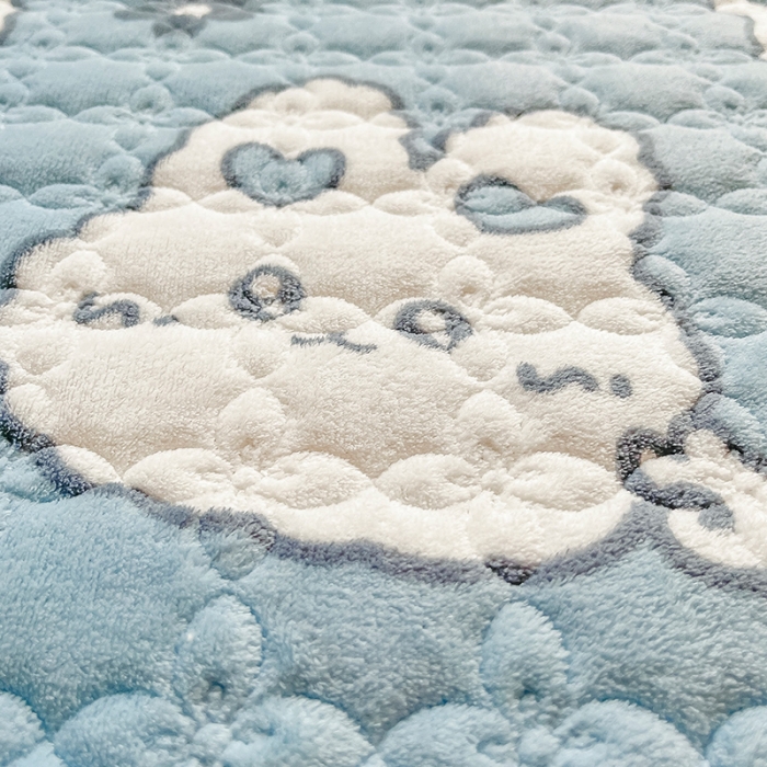 91家纺网 家纺一手货源 找家纺 安哆啦 2022新款牛奶绒花边夹棉床盖 床盖-萌萌兔